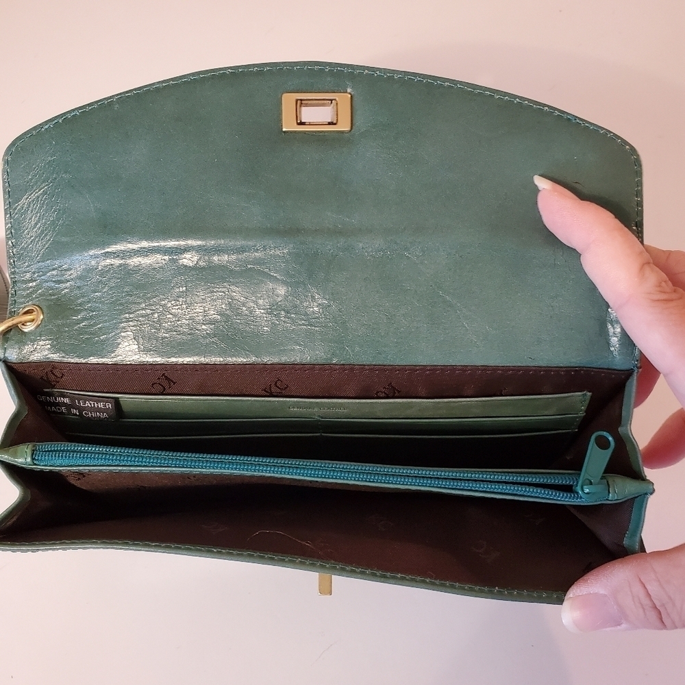 Kenneth Cole New York Green Leather Wallet - Picture 7 of 11